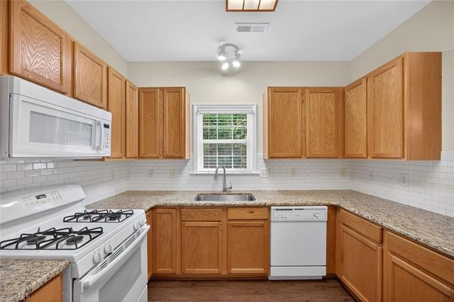 431 Overbrook Meadow Court, Kernersville, NC 27284