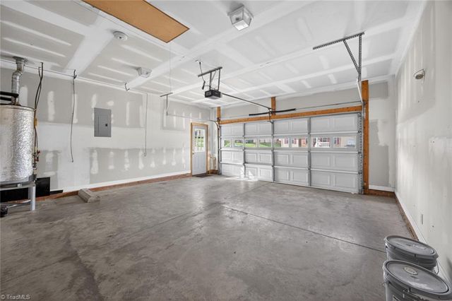 431 Overbrook Meadow Court, Kernersville, NC 27284