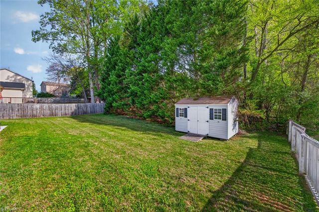 431 Overbrook Meadow Court, Kernersville, NC 27284