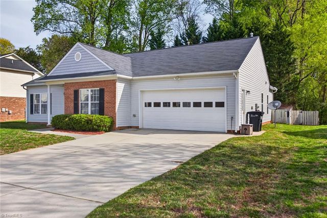 431 Overbrook Meadow Court, Kernersville, NC 27284