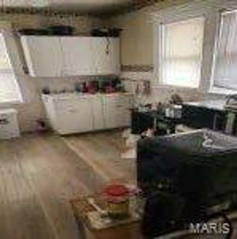 3105 Thelma Avenue, Bel Ridge, MO 63121