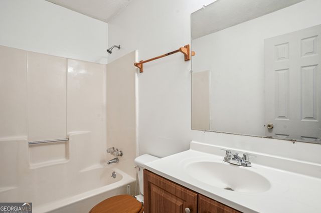 2962 Invermere Woods Court, Lithonia, GA 30038