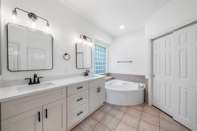 3016 Autumn Creek Drive, Friendswood, TX 77546