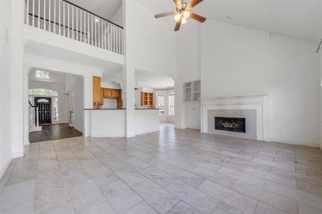 3016 Autumn Creek Drive, Friendswood, TX 77546