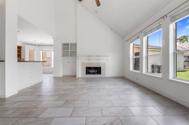 3016 Autumn Creek Drive, Friendswood, TX 77546