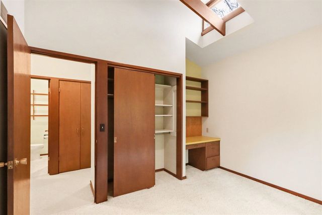 1000 Carolee Lane, Kalamazoo, MI 49008