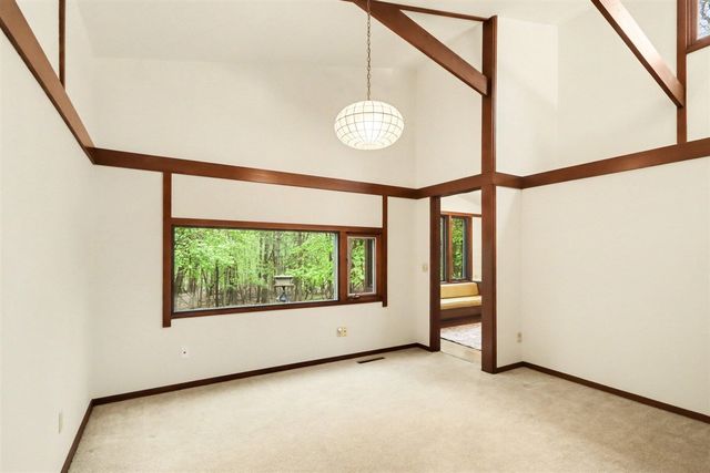 1000 Carolee Lane, Kalamazoo, MI 49008