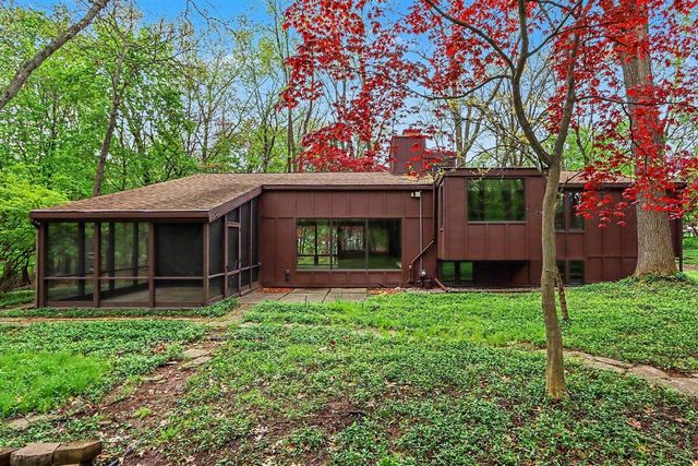 1000 Carolee Lane, Kalamazoo, MI 49008