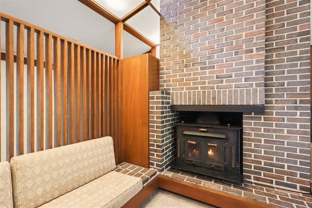 1000 Carolee Lane, Kalamazoo, MI 49008