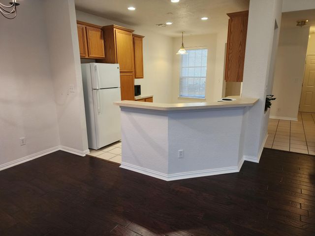 9808 Castlewood Drive, Plano, TX 75025