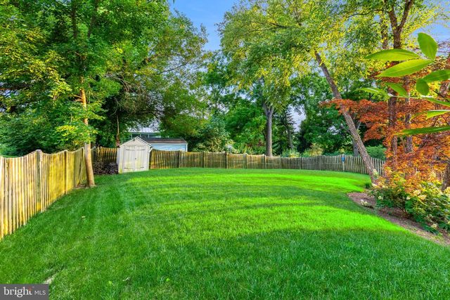 215 ANDOVER CT NE, Leesburg, VA 20176