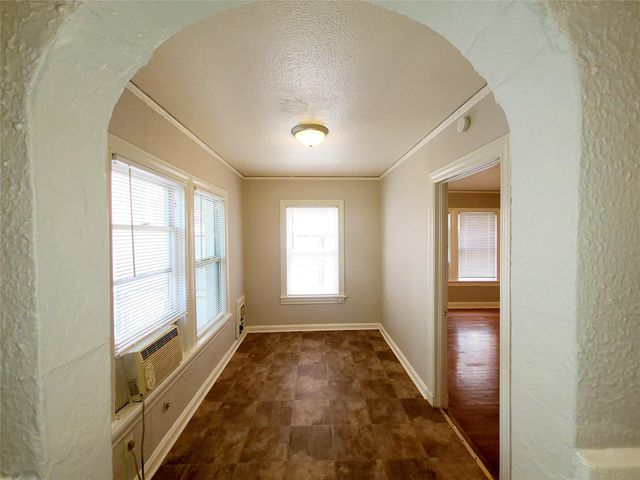 5707 ROSS Avenue, Dallas, TX 75206