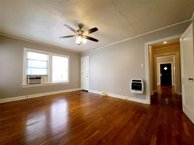 5707 ROSS Avenue, Dallas, TX 75206