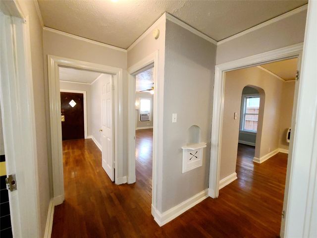 5707 ROSS Avenue, Dallas, TX 75206