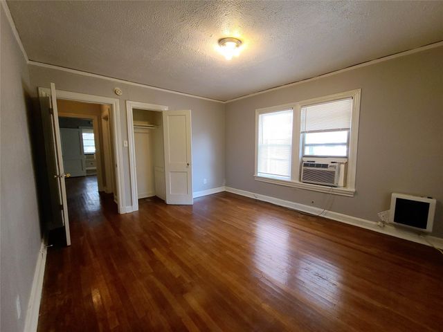 5707 ROSS Avenue, Dallas, TX 75206
