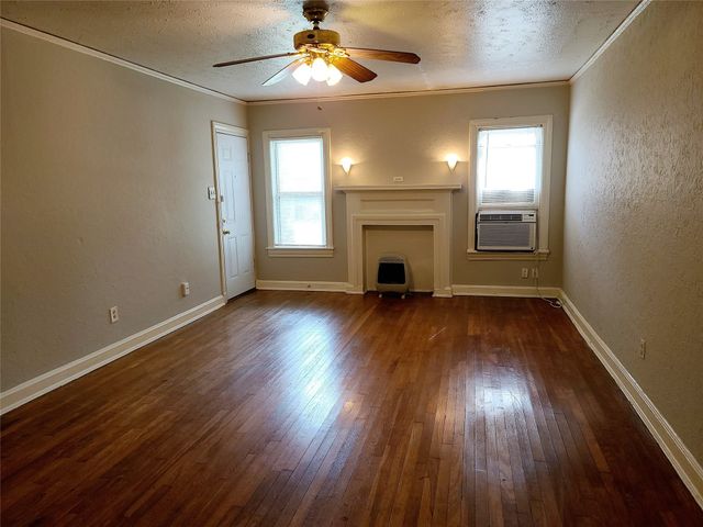 5707 ROSS Avenue, Dallas, TX 75206