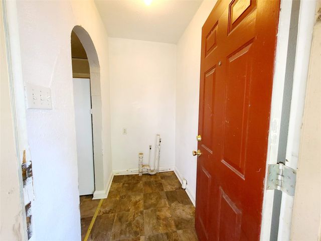5707 ROSS Avenue, Dallas, TX 75206