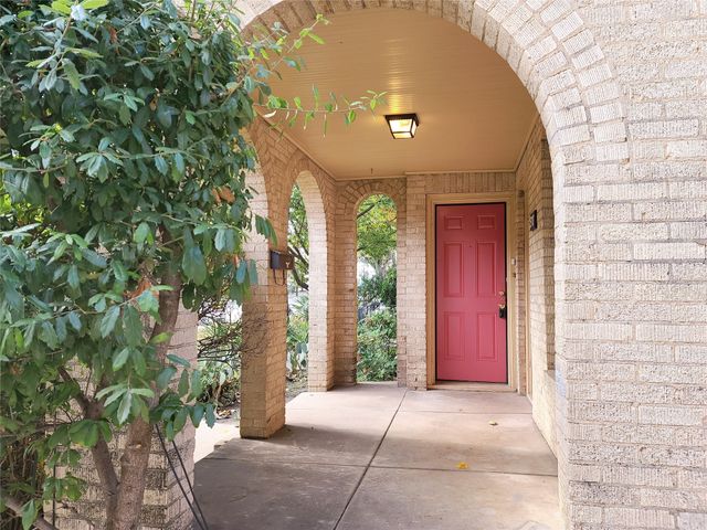 5707 ROSS Avenue, Dallas, TX 75206