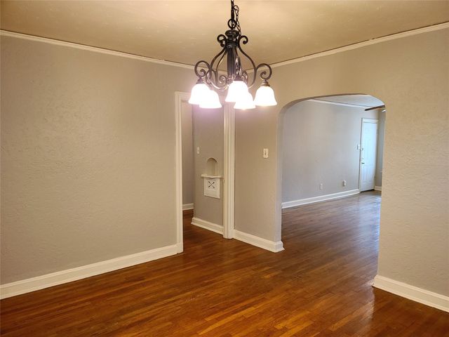 5707 ROSS Avenue, Dallas, TX 75206
