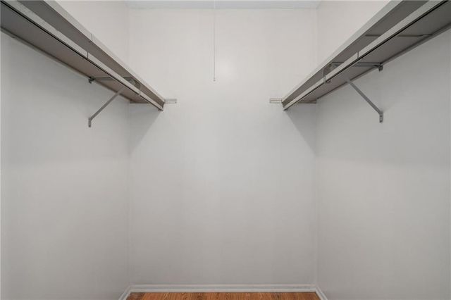 10872 Bradshaw Street, Overland Park, KS 66210