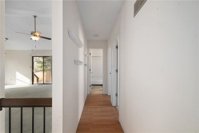 10872 Bradshaw Street, Overland Park, KS 66210