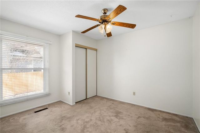 10872 Bradshaw Street, Overland Park, KS 66210