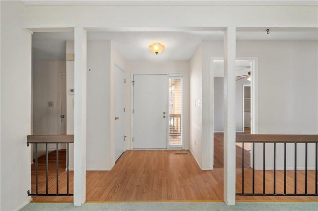 10872 Bradshaw Street, Overland Park, KS 66210