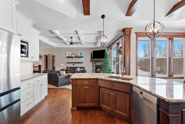 1626 STEINER LANE, Green Bay, WI 54303