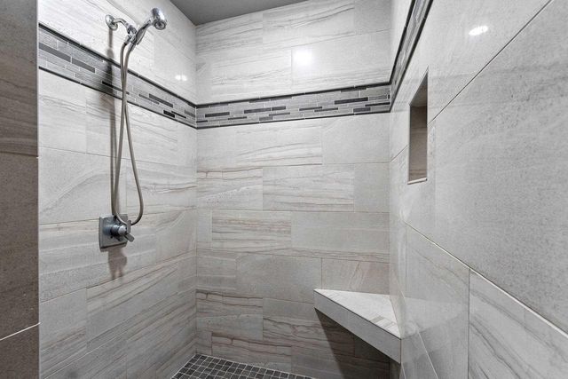 1626 STEINER LANE, Green Bay, WI 54303