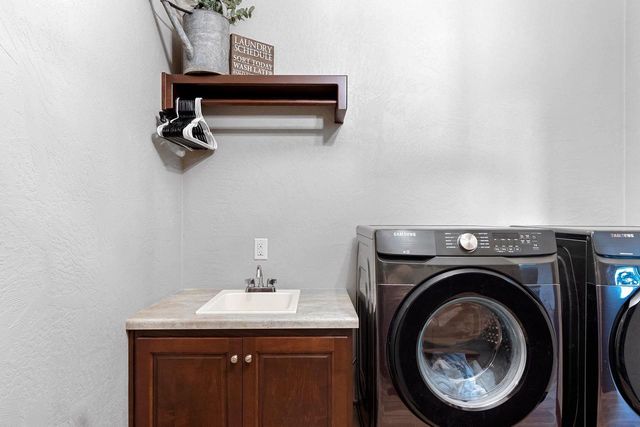 1626 STEINER LANE, Green Bay, WI 54303