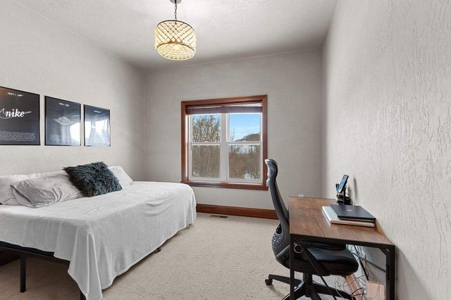 1626 STEINER LANE, Green Bay, WI 54303