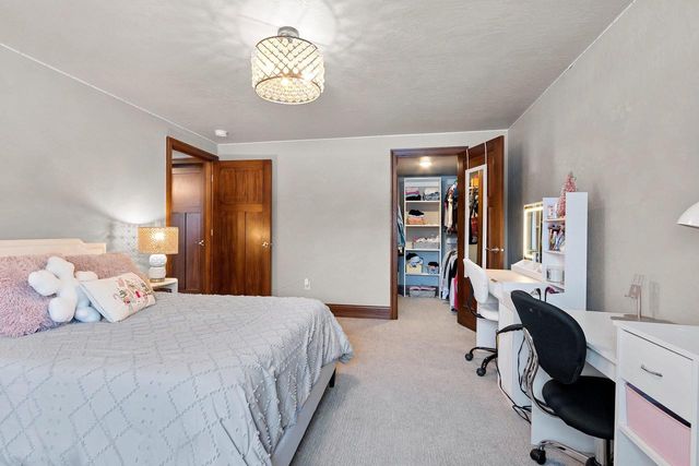 1626 STEINER LANE, Green Bay, WI 54303