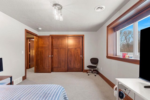 1626 STEINER LANE, Green Bay, WI 54303