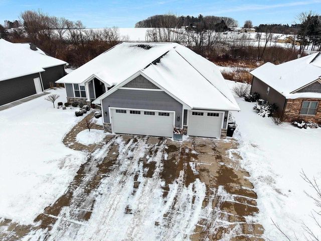 1626 STEINER LANE, Green Bay, WI 54303