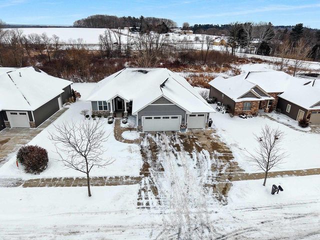 1626 STEINER LANE, Green Bay, WI 54303