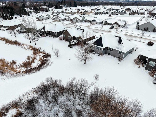 1626 STEINER LANE, Green Bay, WI 54303