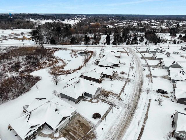 1626 STEINER LANE, Green Bay, WI 54303