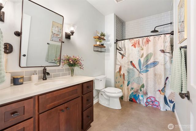179 Wallace, Chehalis, WA 98532
