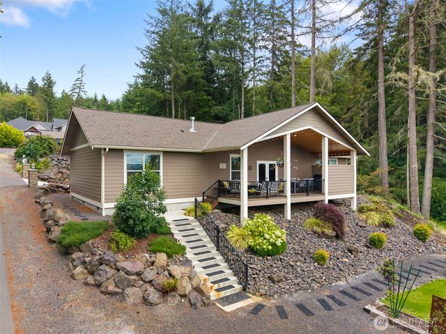 179 Wallace, Chehalis, WA 98532
