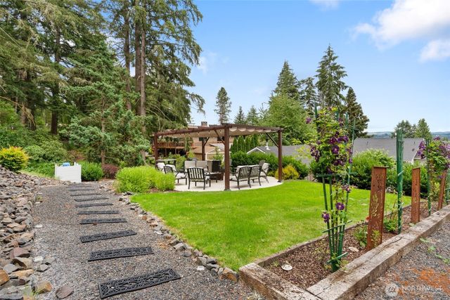 179 Wallace, Chehalis, WA 98532