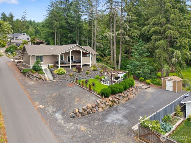 179 Wallace, Chehalis, WA 98532