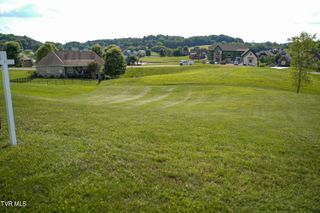 112 Cardinal Point, Blountville, TN 37617