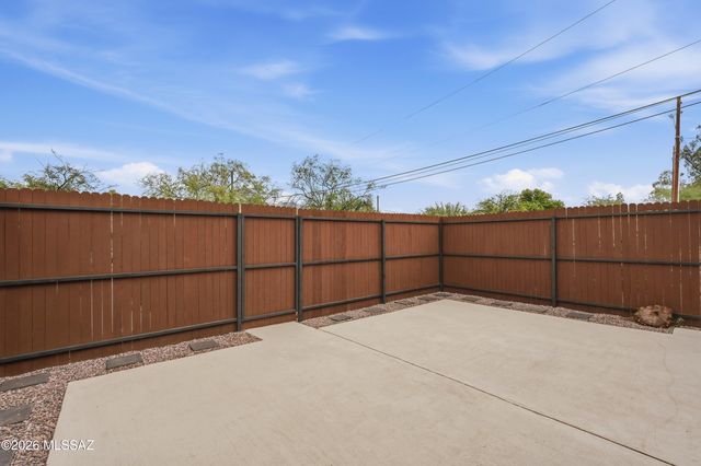 3095 N Sparkman Boulevard, Tucson, AZ 85716