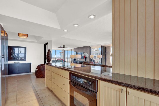 5510 N Ocean Drive 12b, Singer Island, FL 33404