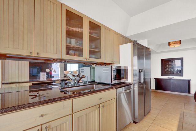 5510 N Ocean Drive 12b, Singer Island, FL 33404