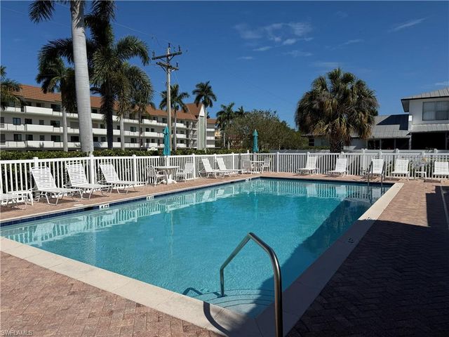 731 Elkcam CIR A102, Marco Island, FL 34145