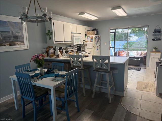 731 Elkcam CIR A102, Marco Island, FL 34145