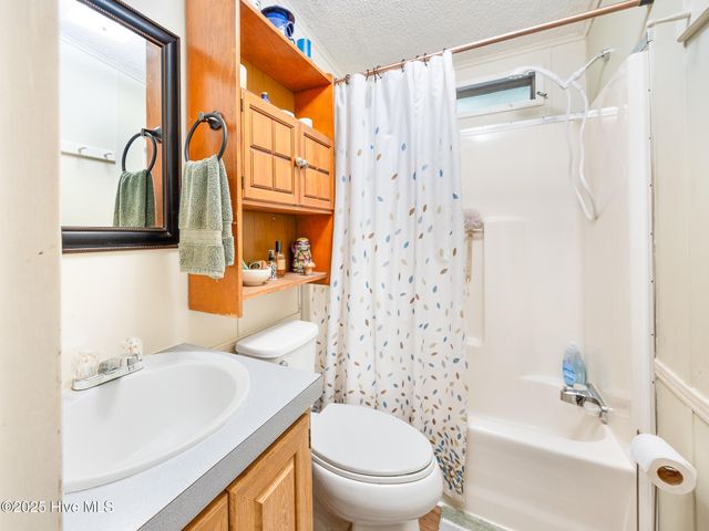 366 Ampersand Road, Aberdeen, NC 28315