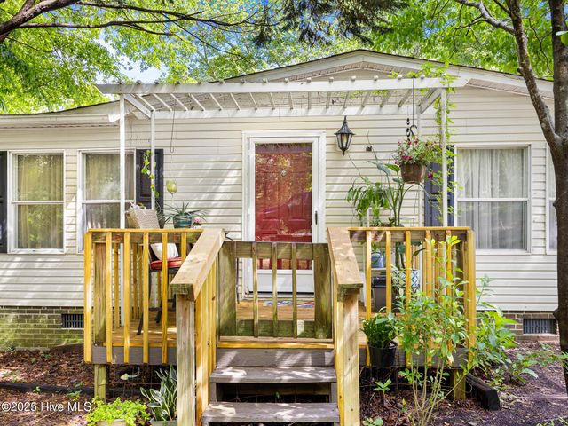 366 Ampersand Road, Aberdeen, NC 28315