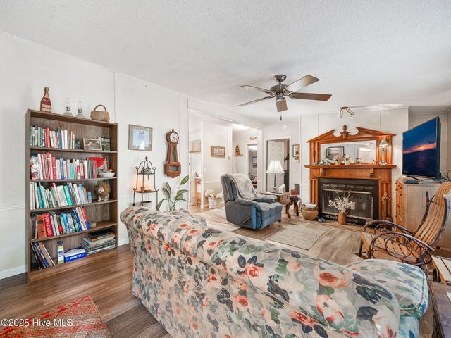 366 Ampersand Road, Aberdeen, NC 28315